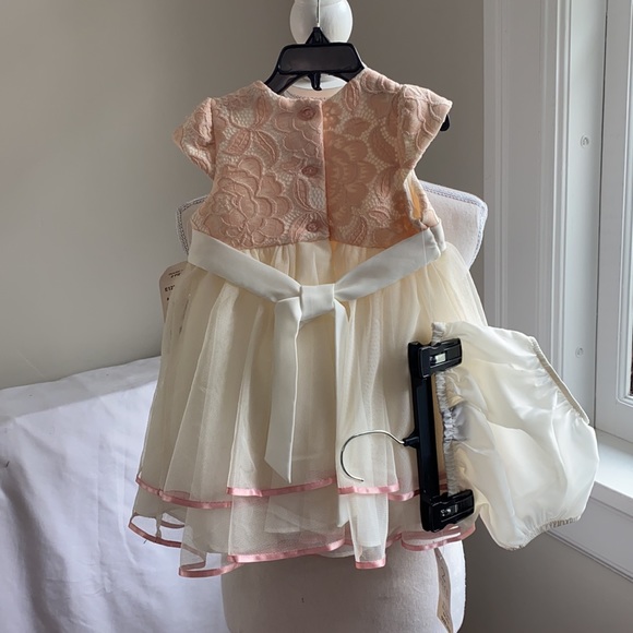 Fancy Lace and Tulle Dress - Picture 2 of 4